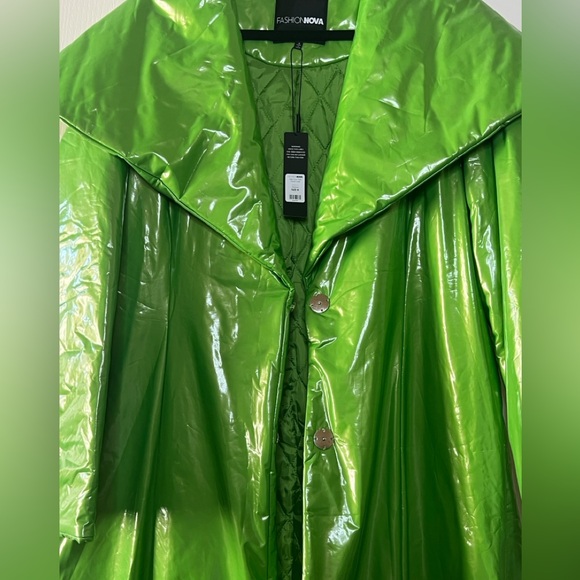 NWT- Fashion Nova Chartreuse Vinyl Trench/Rain Coat - Picture 4 of 7